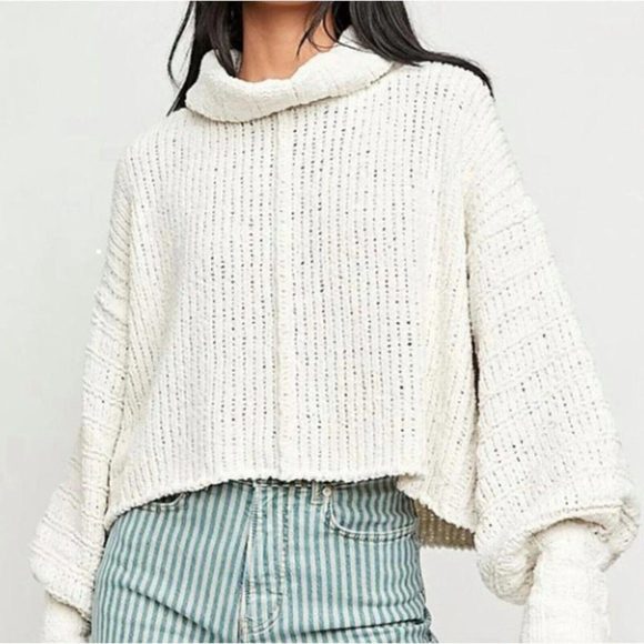Free People Tops - This Free People Be Yours Pullover in Vanilla Bean XS